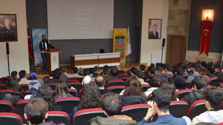 Selçuk Üniversitesinde ‘Bağımlılıkla Mücadele Semineri’ yapıldı